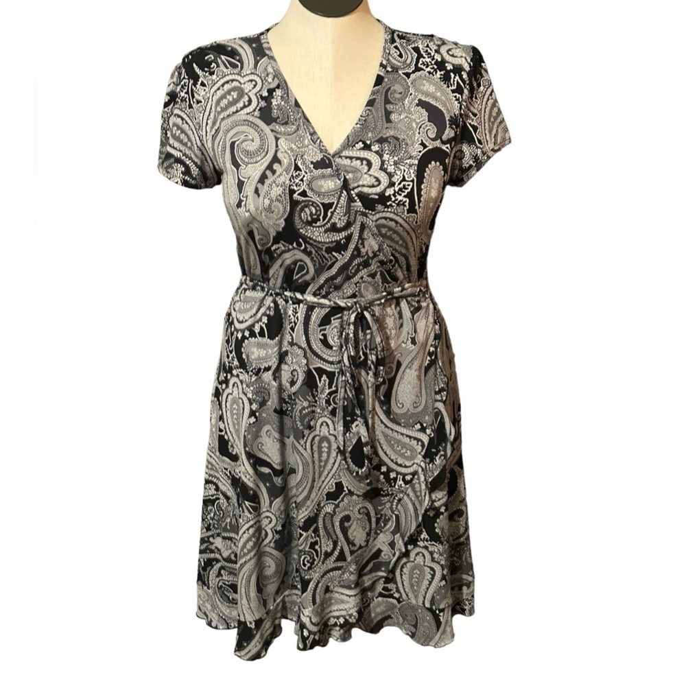 APT 9 wrap dress black and white print